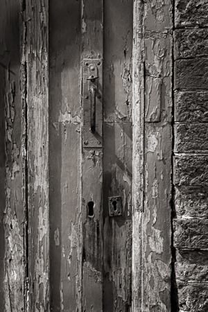 two-keyholes-31096